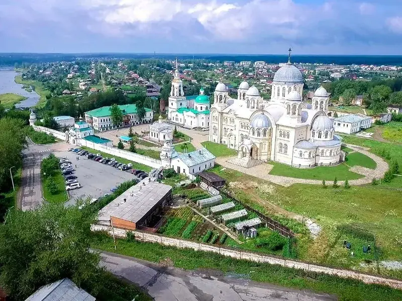 Верхотурский кремль и Свято-Николаевский монастырь с высоты